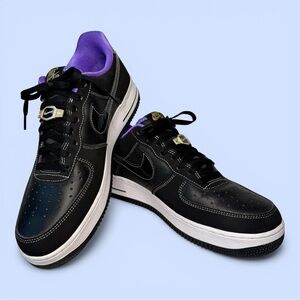 Nike Air Force 1 Low '07 LV8 World Champ Lakers M Sz 10, W Sz 11.5 Black Purple